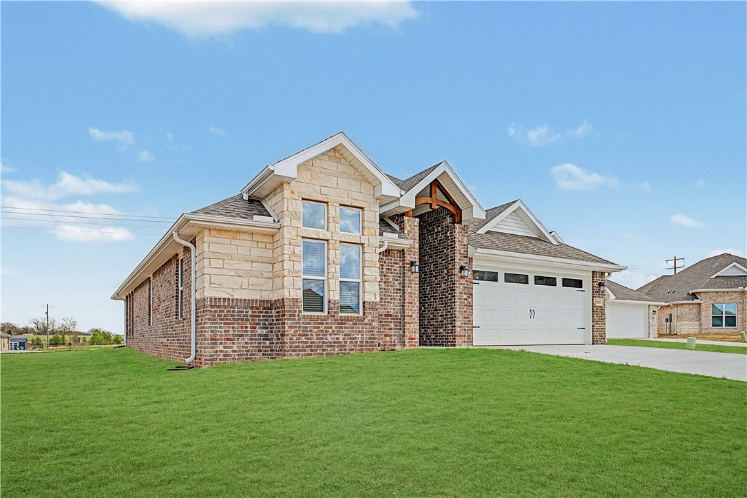 The Pines at Orchard Park - Residential