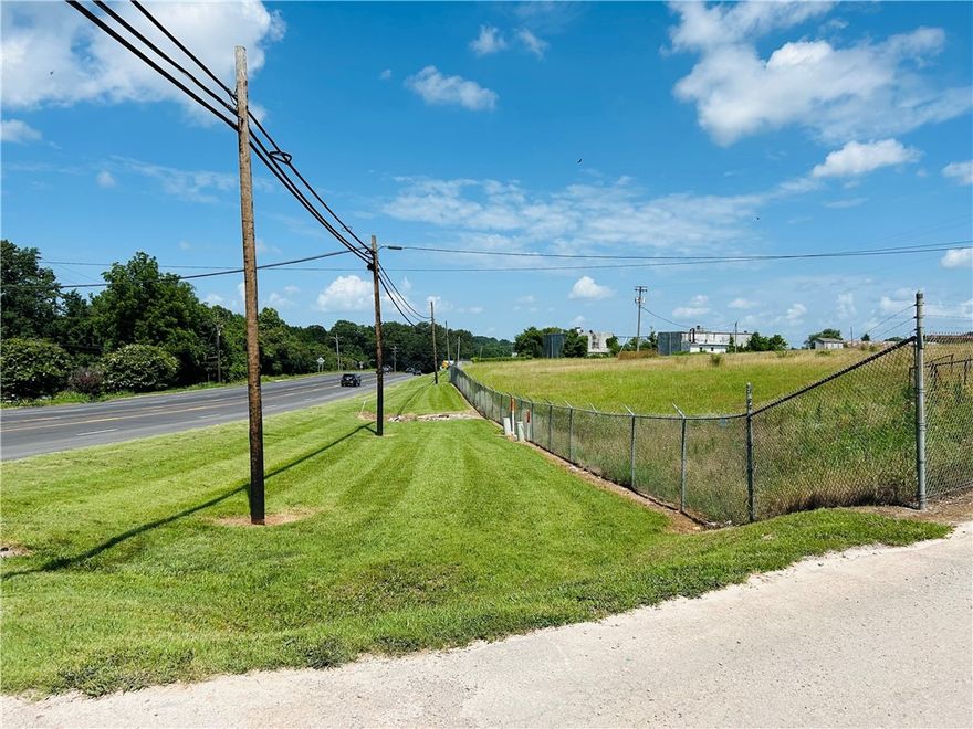 Prime location on an all useable 9.27 M/L acre lot. This property is within city limits but is tucked into a industrial/manufacturing area. Great access to highway 65 with plenty of room for trucks/trailers turning around. The land has 3 structures that can be brought back to life or level it all and do all new construction. This would be great for warehouse, flexspace or manufacturing.