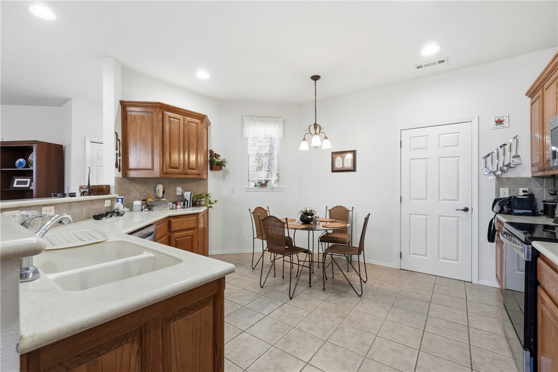 Forest Hills Sub Bvv - Residential