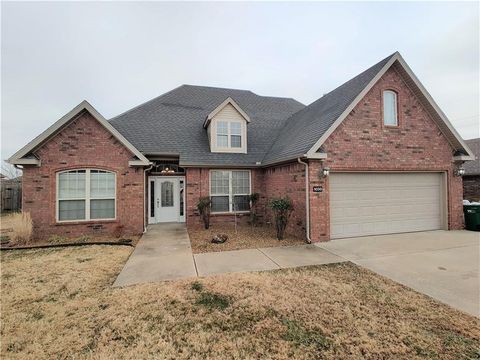 Photo of 1030 Harvest Street, Centerton, AR 72719 (MLS # 1322483)