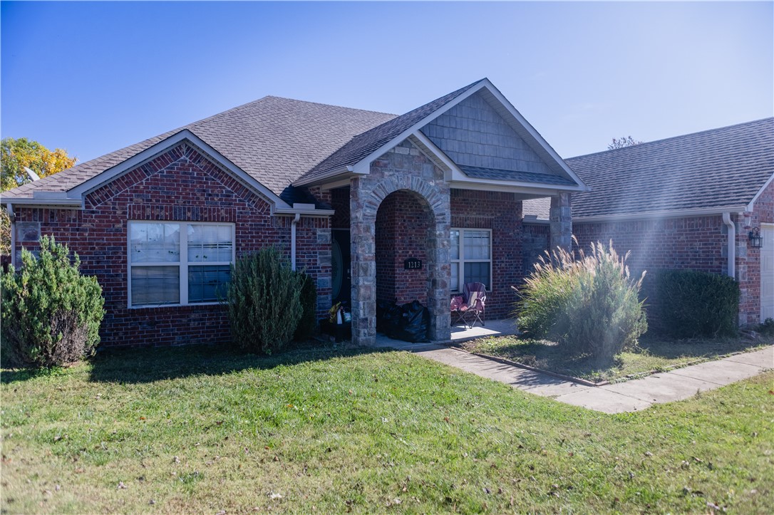 Edinburgh Sub Lowell - Residential