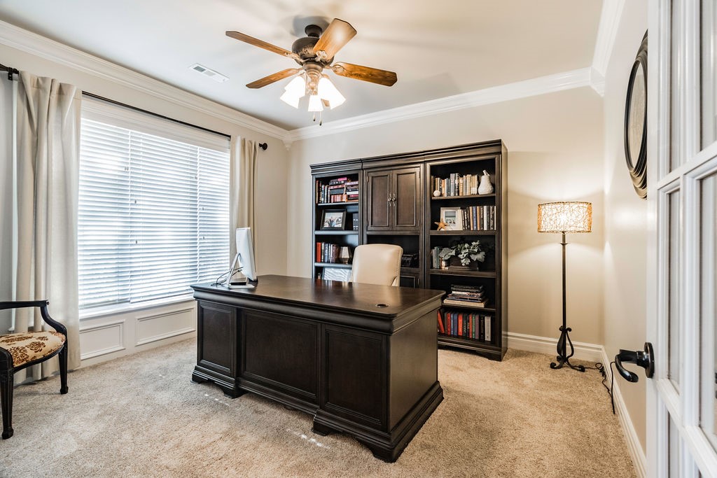 Windsor Manor - Residential