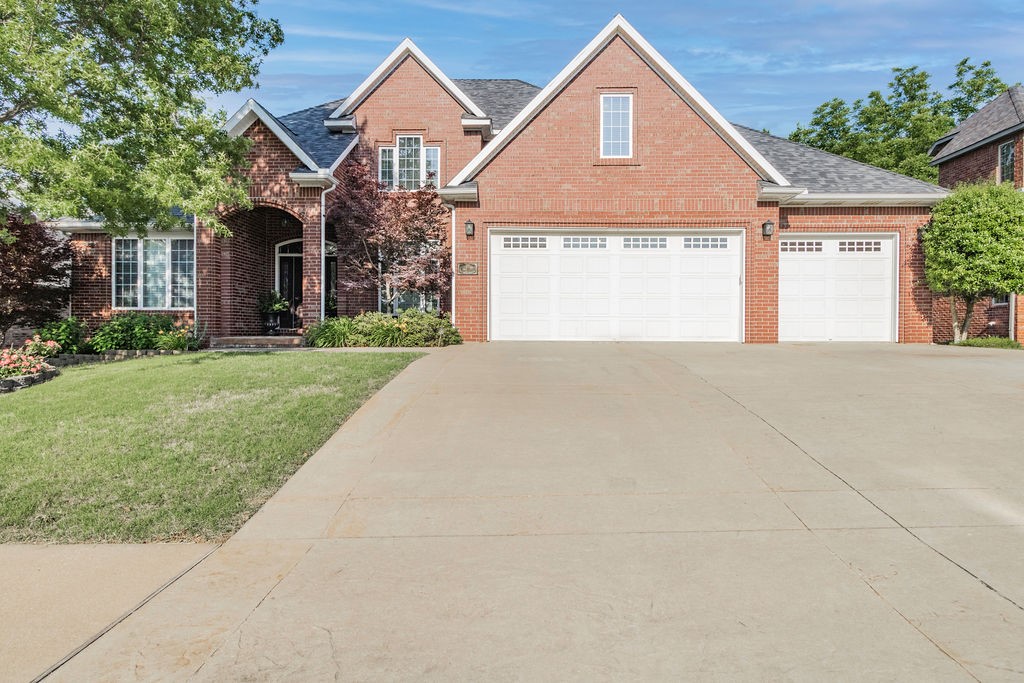 Windsor Manor - Residential