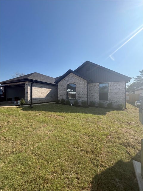 Photo of 2905 S 2nd Street, Rogers, AR 72758 (MLS # 1362334)