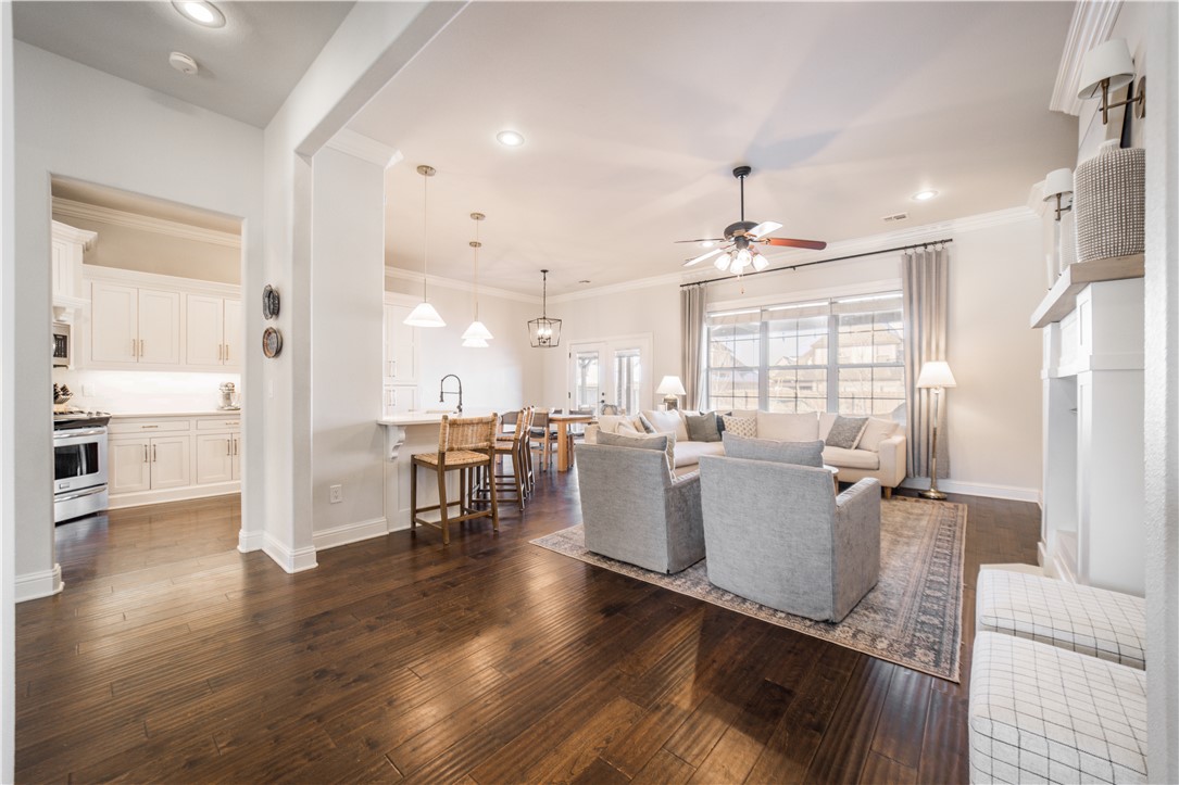 Lexington Sub Rogers - Residential