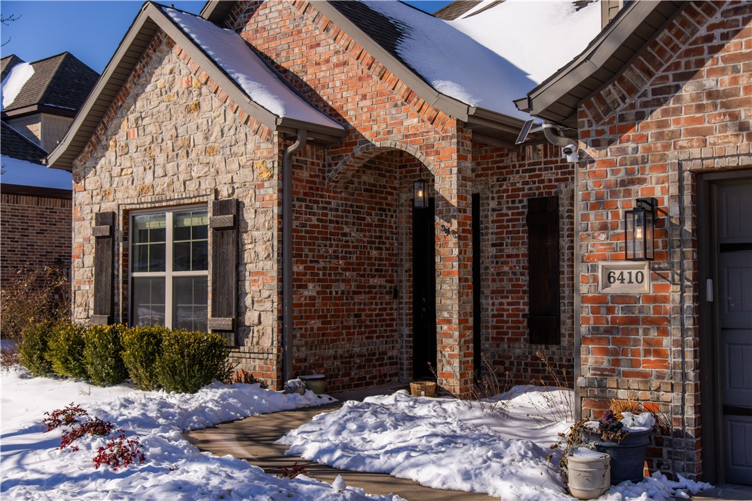 Lexington Sub Rogers - Residential