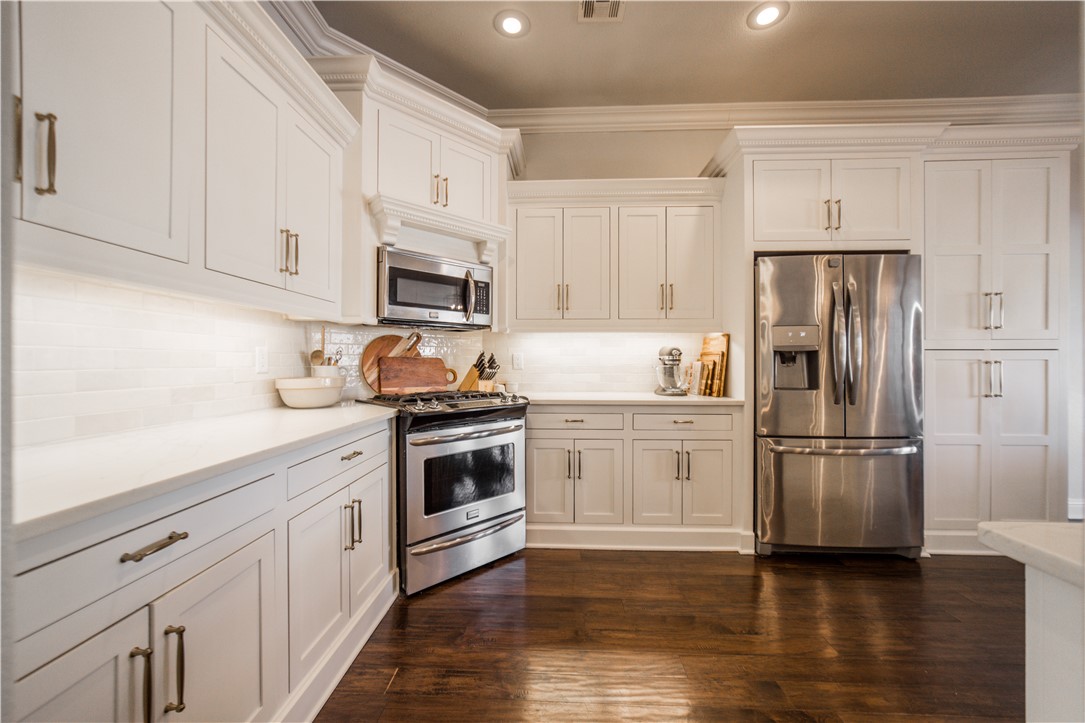 Lexington Sub Rogers - Residential