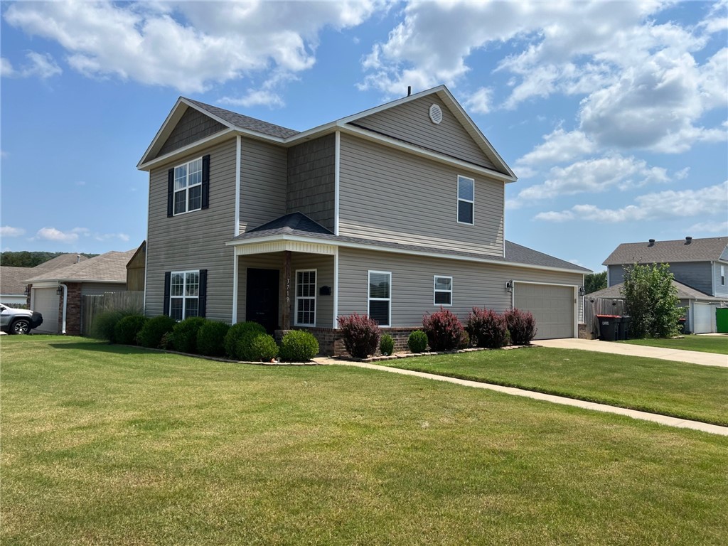 Excellent starter home. 3 bedroom 2 bathroom two story house in a subdivision. Main bedroom with in suite bath downstairs. Two additional bedrooms upstairs with sitting/second living room and full bath.