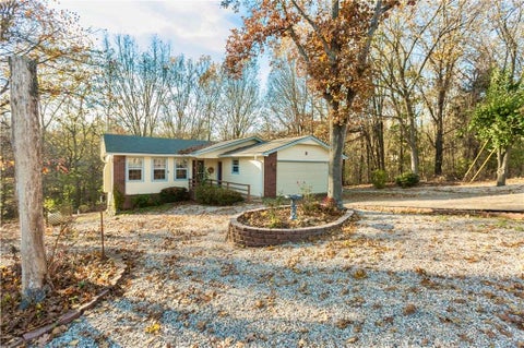 Photo of 8 Quantock Hills Lane, Bella Vista, AR 72715 (MLS # 1354883)