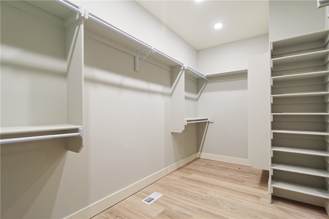 Cambridge Sub Bvv - Residential