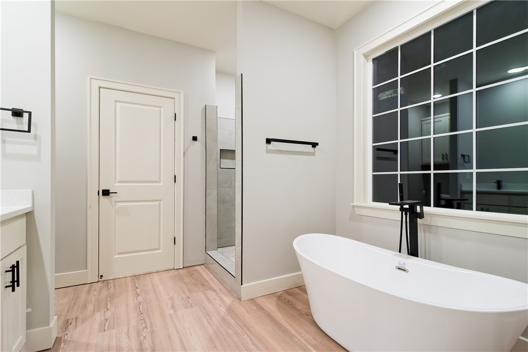 Cambridge Sub Bvv - Residential