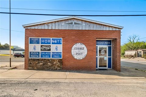 Photo of 118 E Main, Colcord, OK 74338 (MLS # 1342782)