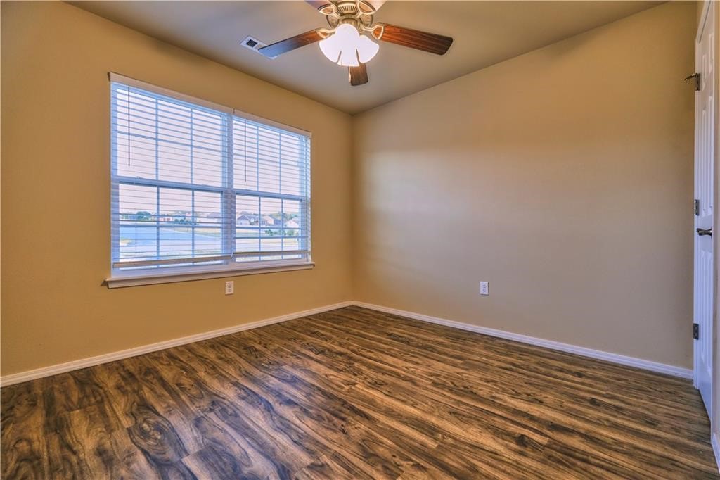 Sunset Ridge Sub Gentry - Residential Lease