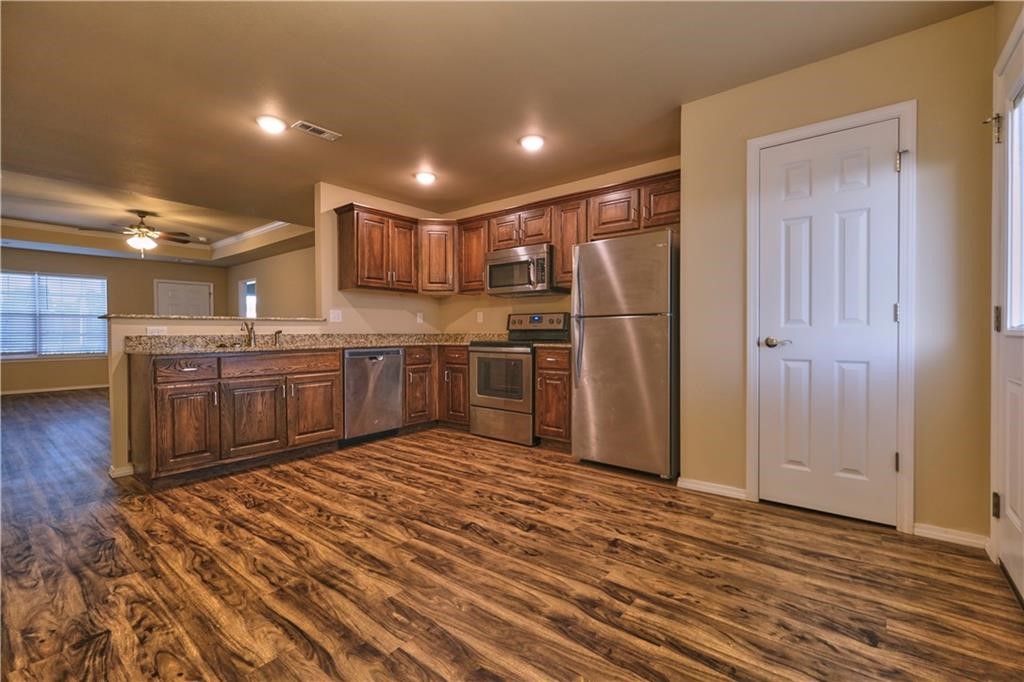 Sunset Ridge Sub Gentry - Residential Lease