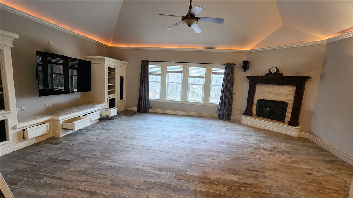 St Valery Downs Sub Cave Spgs - Residential