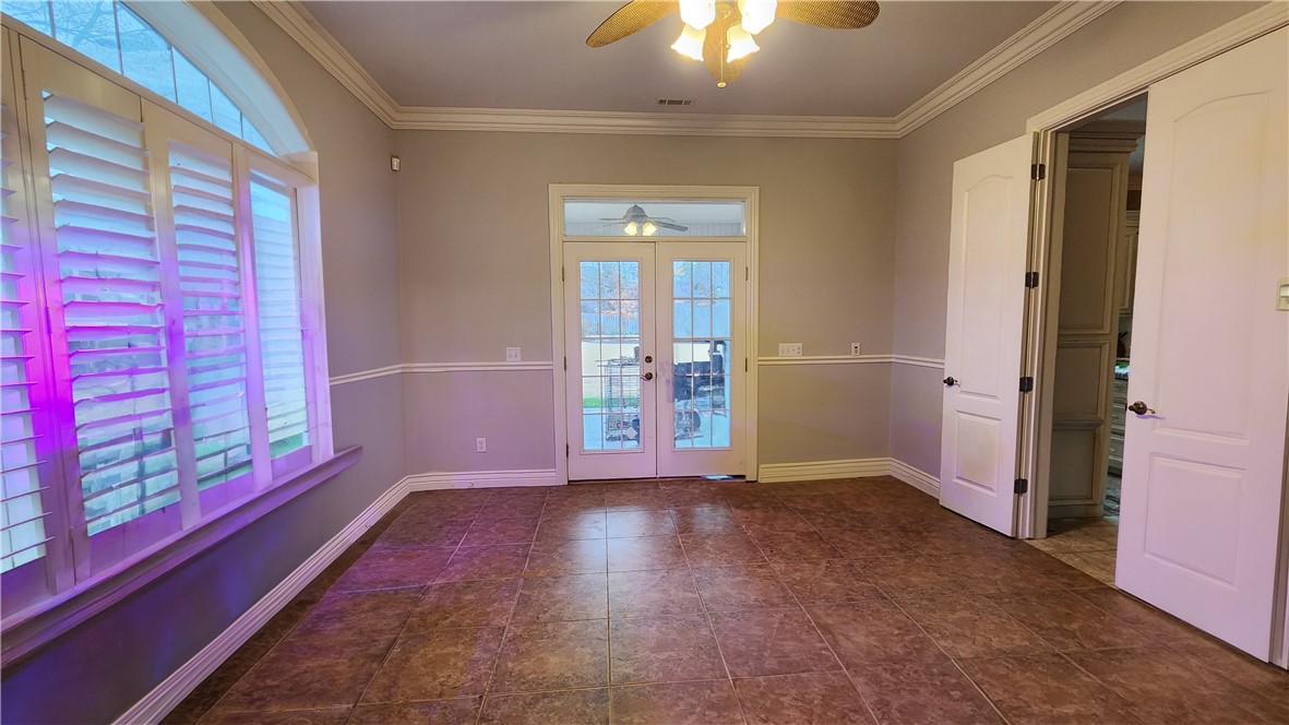 St Valery Downs Sub Cave Spgs - Residential