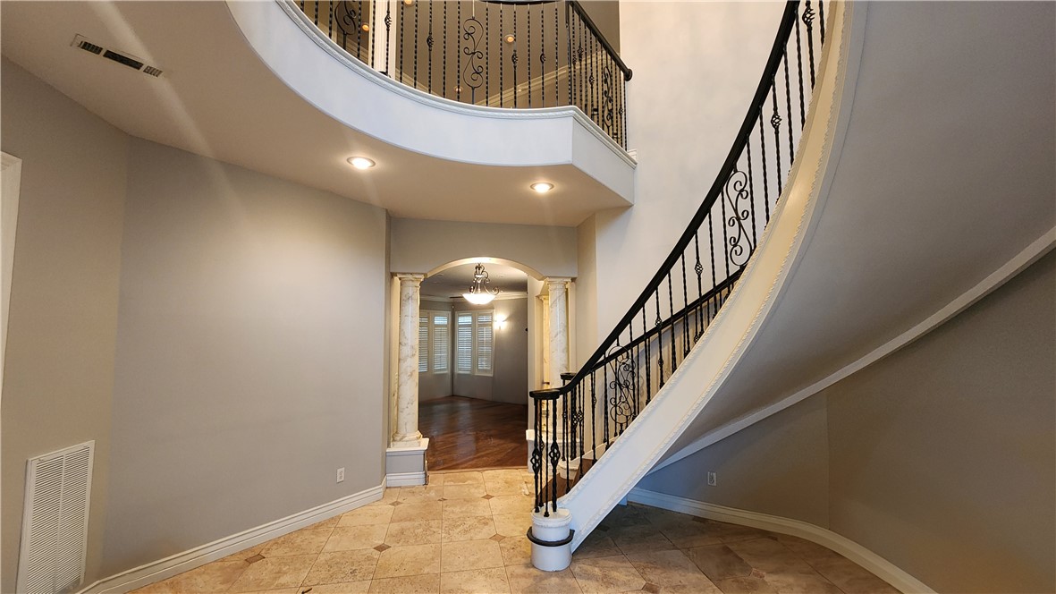 St Valery Downs Sub Cave Spgs - Residential