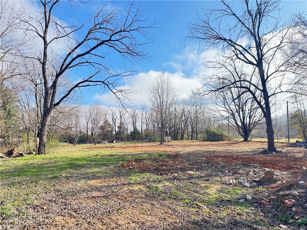 19-18-29 - Commercial Sale