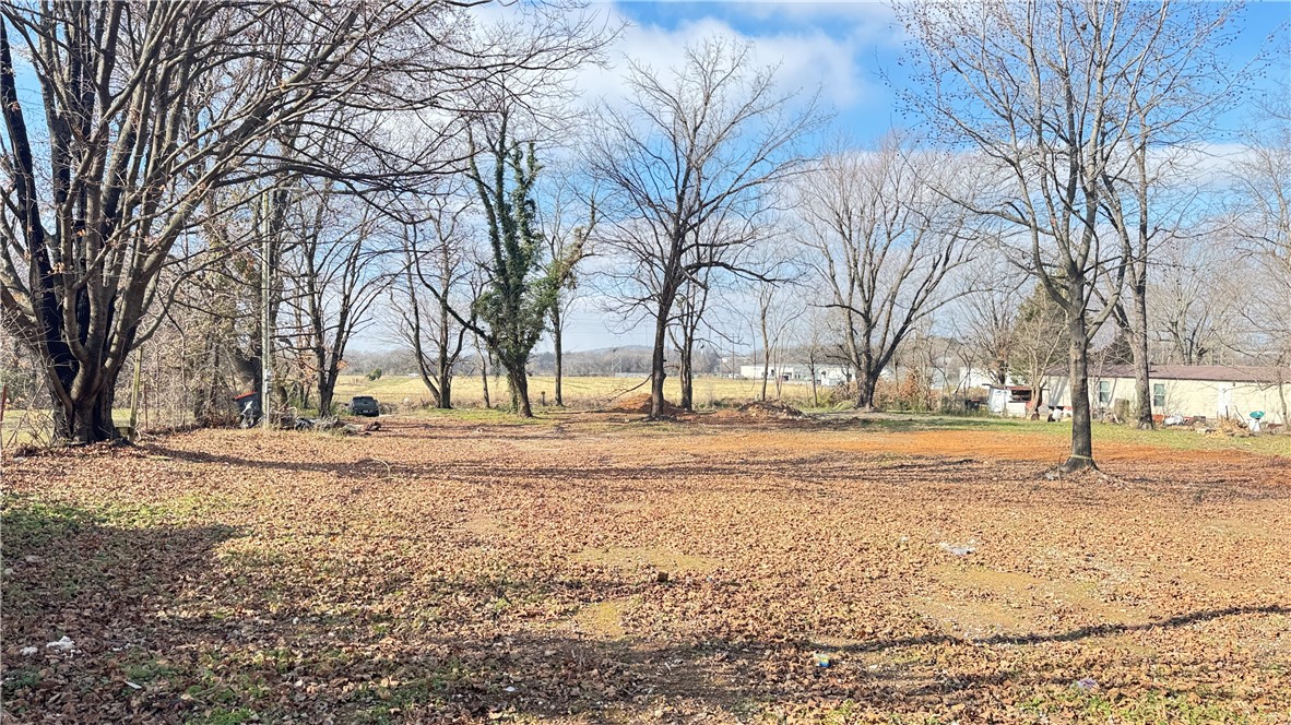 19-18-29 - Commercial Sale