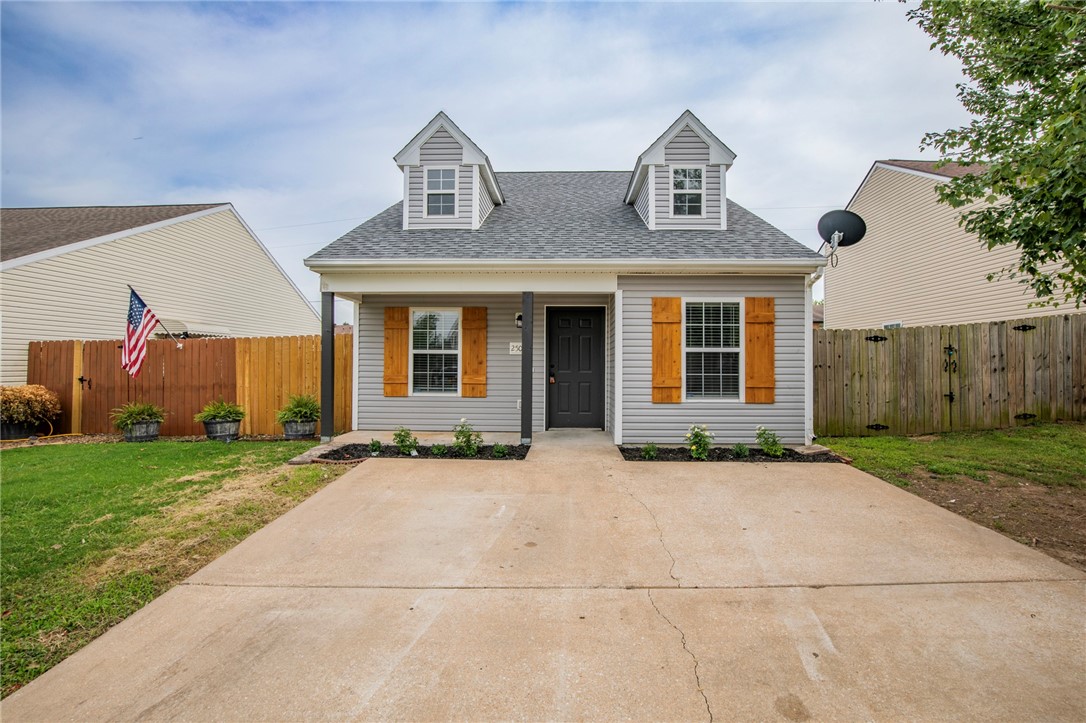 Newly remodeled home in great part of Rogers! Finding a home like this is nearly impossible! This one of a kind home has many upgrades you just don't see in a price point like this! Brand new quartz countertops, undermount farmhouse style kitchen sink, Huge walk in master closet, Remote control LED lighting and fans. Move in ready and waiting for you!