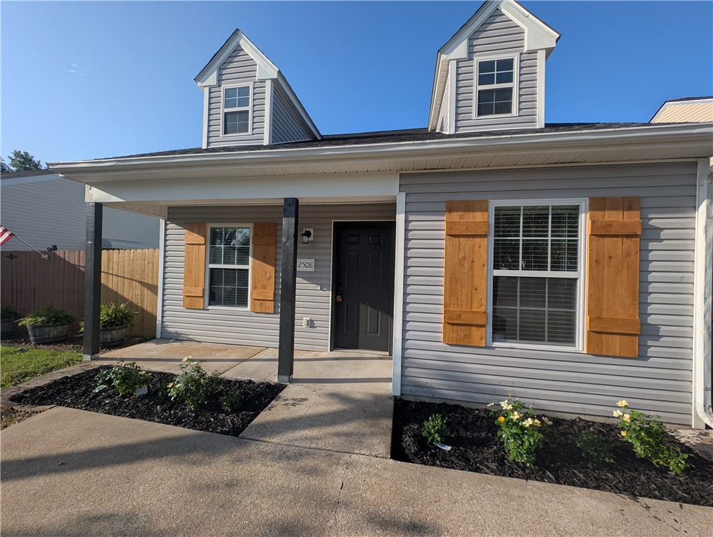 Newly remodeled home in great part of Rogers! Finding a home like this is nearly impossible! This one of a kind home has many upgrades you just don't see in a price point like this! Brand new quartz countertops, undermount farmhouse style kitchen sink, Huge walk in master closet, Remote control LED lighting and fans. Move in ready and waiting for you!