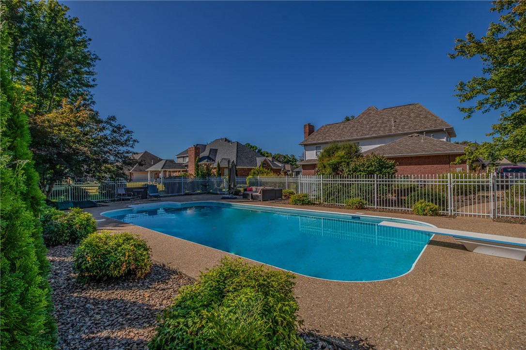 Pinnacle - Residential