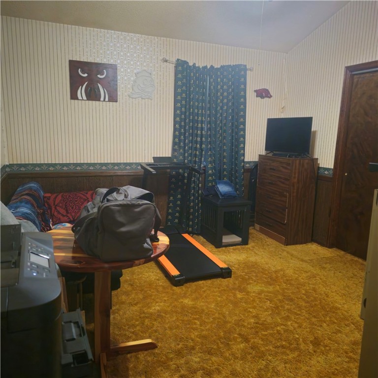 Coal Hill 16925 - Residential