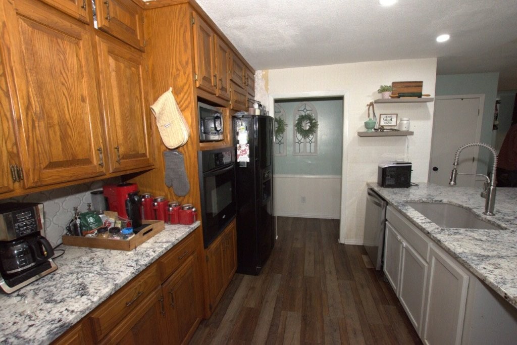 Townhouse Tct 3 A/K/A Drake Court Bvv - Residential