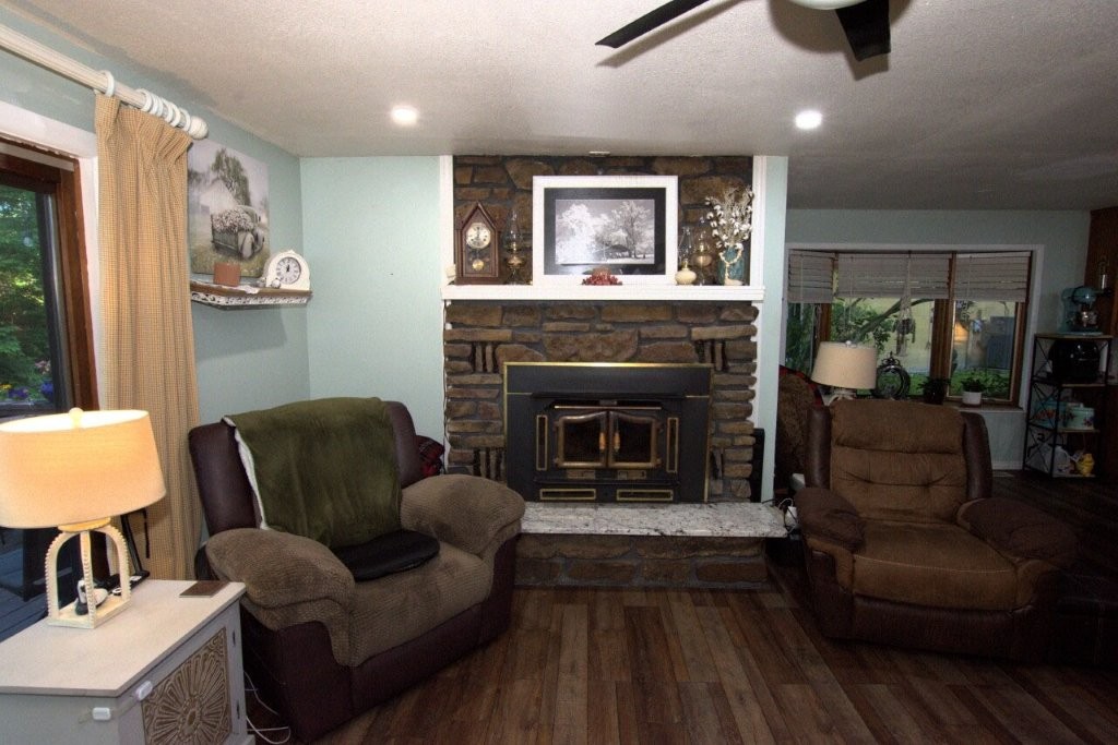 Townhouse Tct 3 A/K/A Drake Court Bvv - Residential