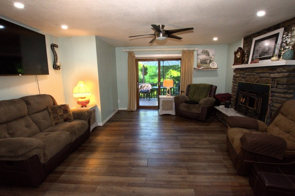 Townhouse Tct 3 A/K/A Drake Court Bvv - Residential
