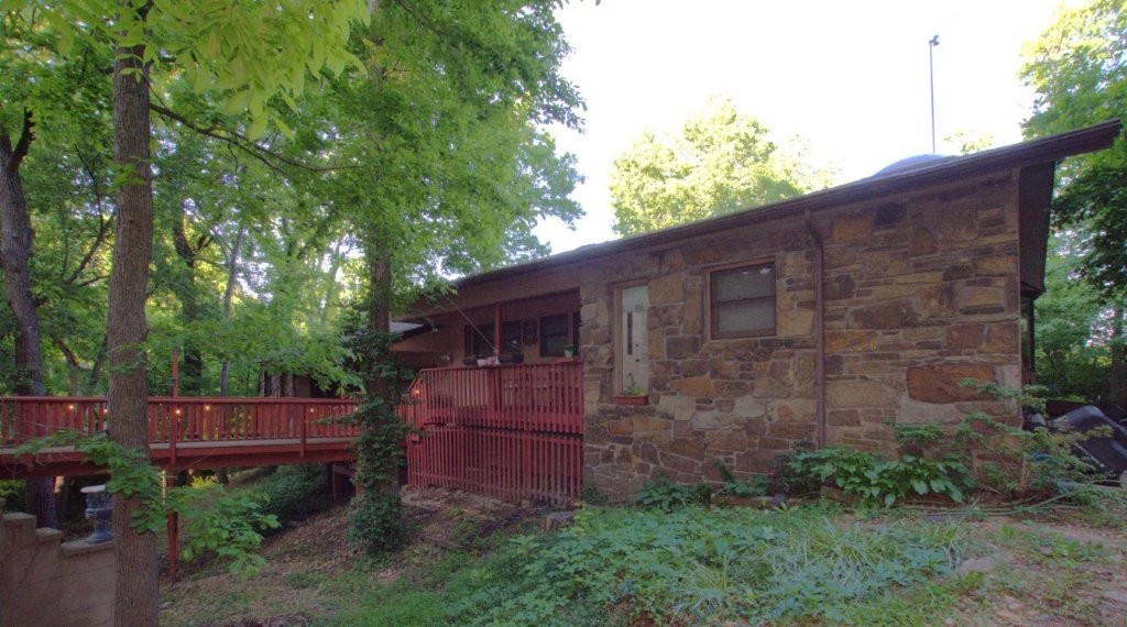 Townhouse Tct 3 A/K/A Drake Court Bvv - Residential