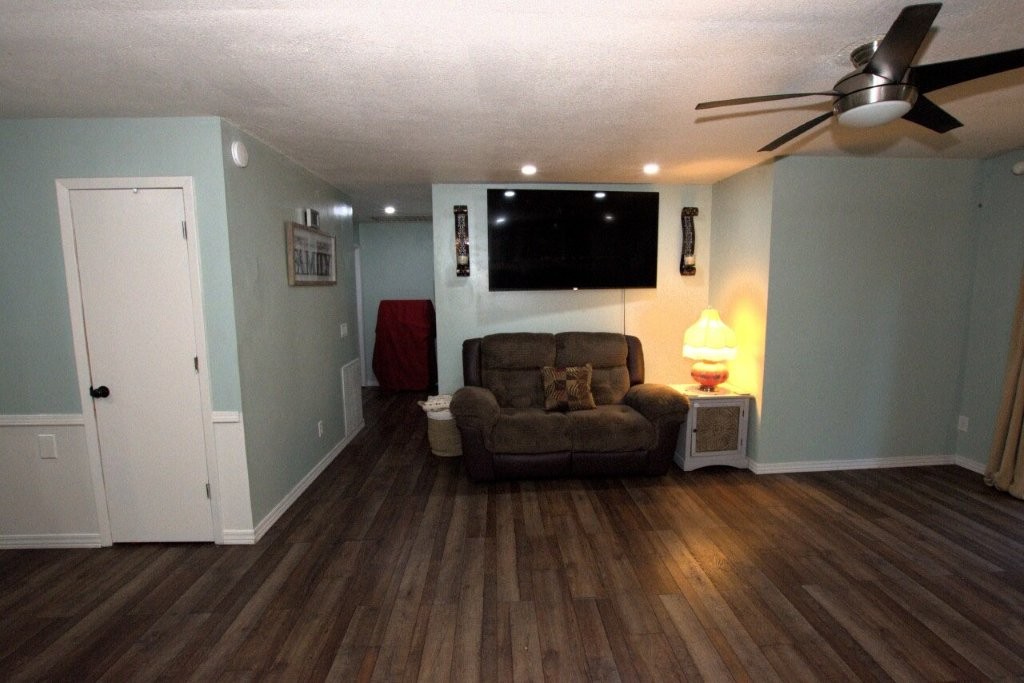 Townhouse Tct 3 A/K/A Drake Court Bvv - Residential