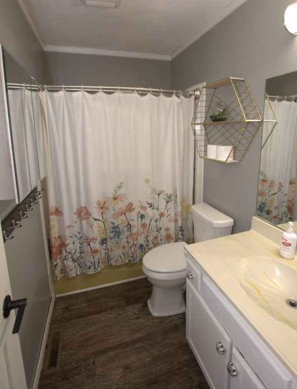 Townhouse Tct 3 A/K/A Drake Court Bvv - Residential