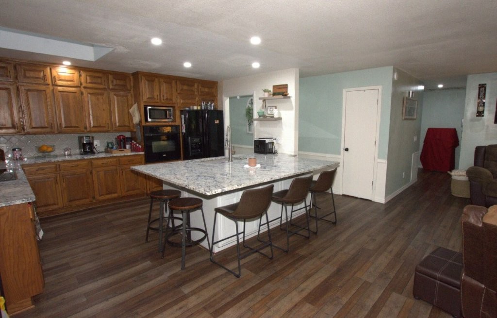 Townhouse Tct 3 A/K/A Drake Court Bvv - Residential