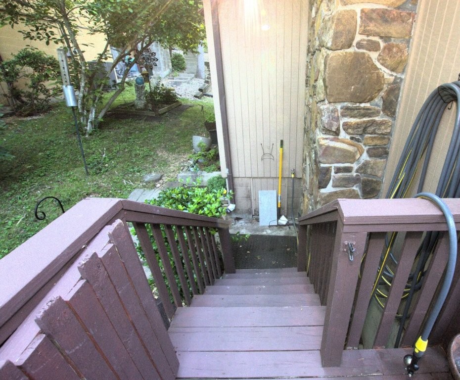 Townhouse Tct 3 A/K/A Drake Court Bvv - Residential