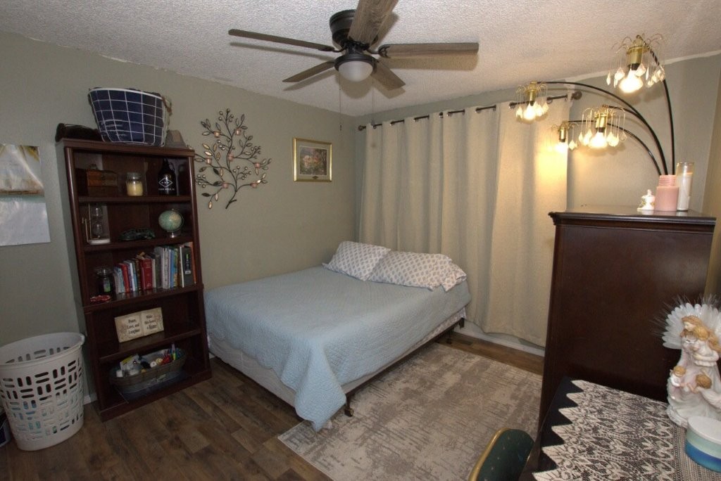 Townhouse Tct 3 A/K/A Drake Court Bvv - Residential