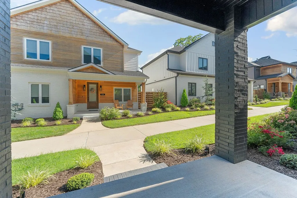 Bentonville, Arkansas 72712, United States, 4 Bedrooms Bedrooms, ,3 BathroomsBathrooms,Residential,Active,165359