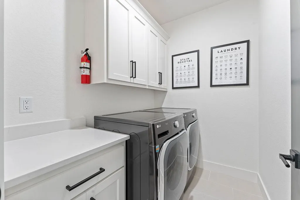 Bentonville, Arkansas 72712, United States, 4 Bedrooms Bedrooms, ,3 BathroomsBathrooms,Residential,Active,165359