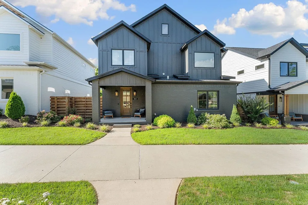 Bentonville, Arkansas 72712, United States, 4 Bedrooms Bedrooms, ,3 BathroomsBathrooms,Residential,Active,165359