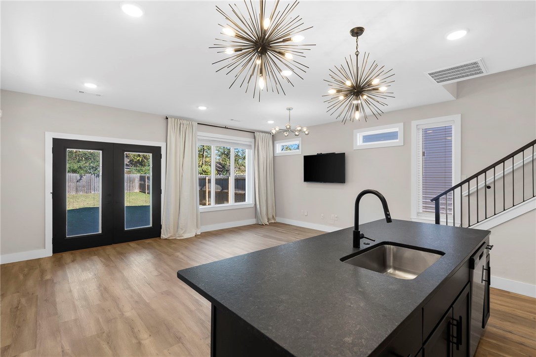 McGaugheys Orchard Add Rogers - Residential