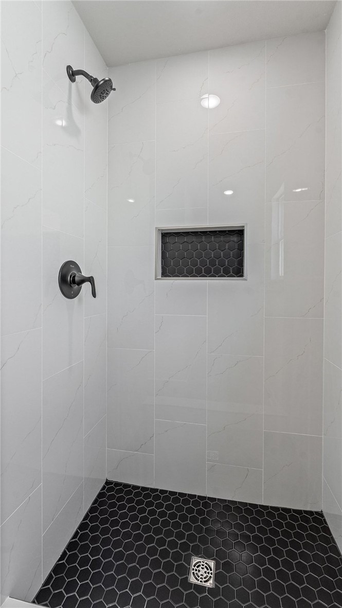 Pea Ridge Pointe - Residential