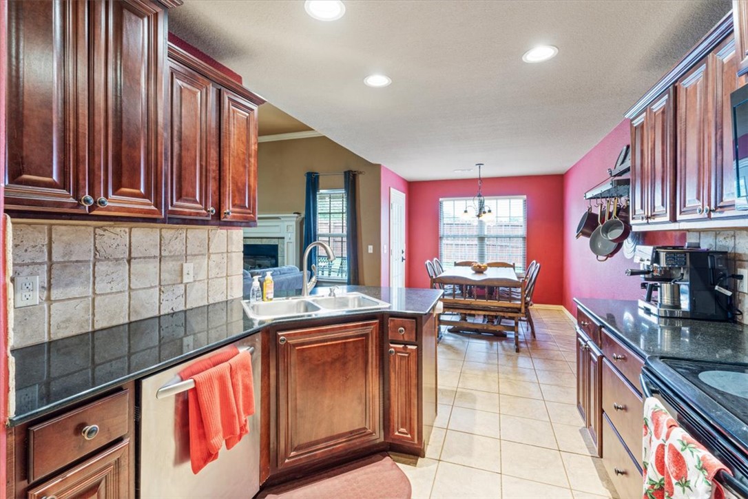 Post Meadows Rogers - Residential