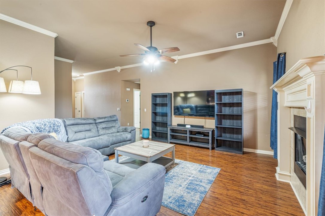 Post Meadows Rogers - Residential