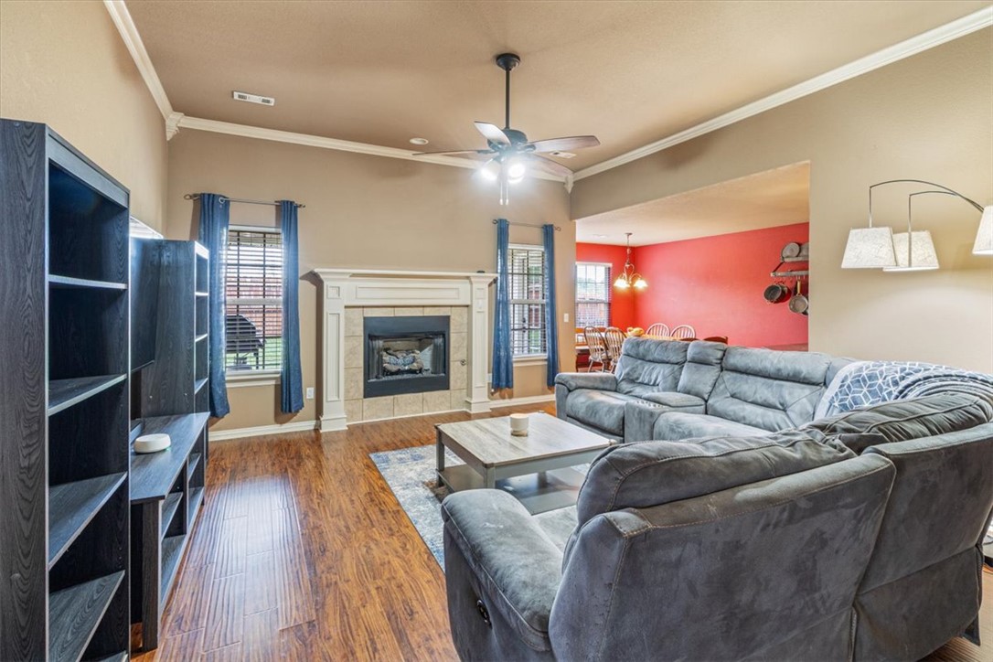 Post Meadows Rogers - Residential