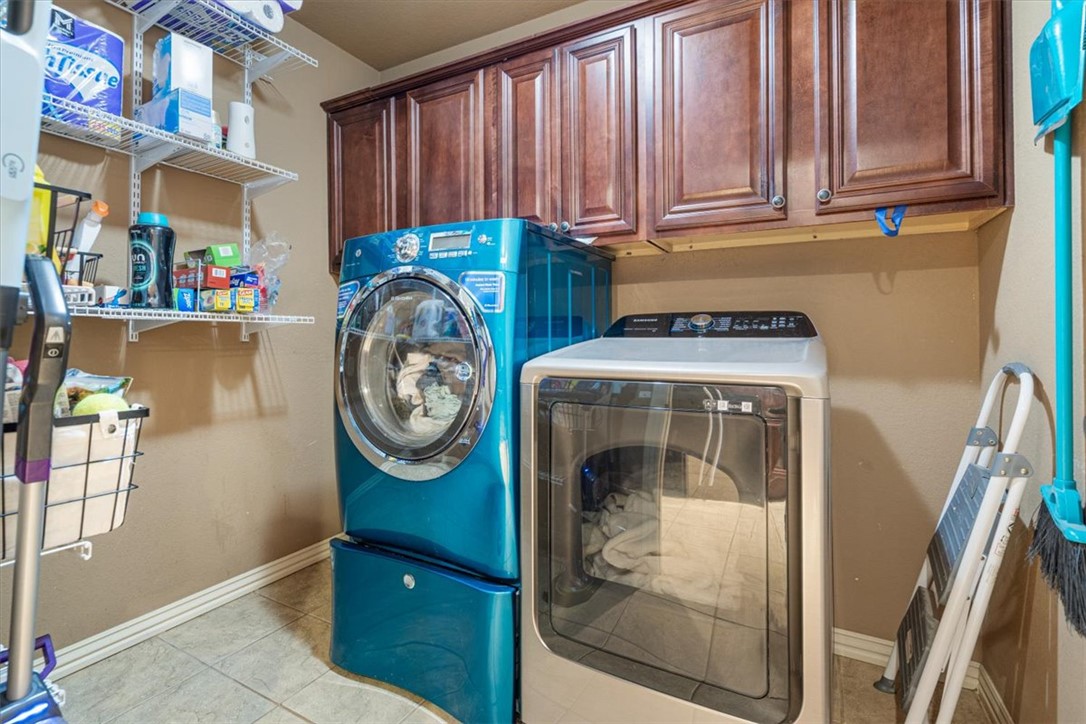 Post Meadows Rogers - Residential