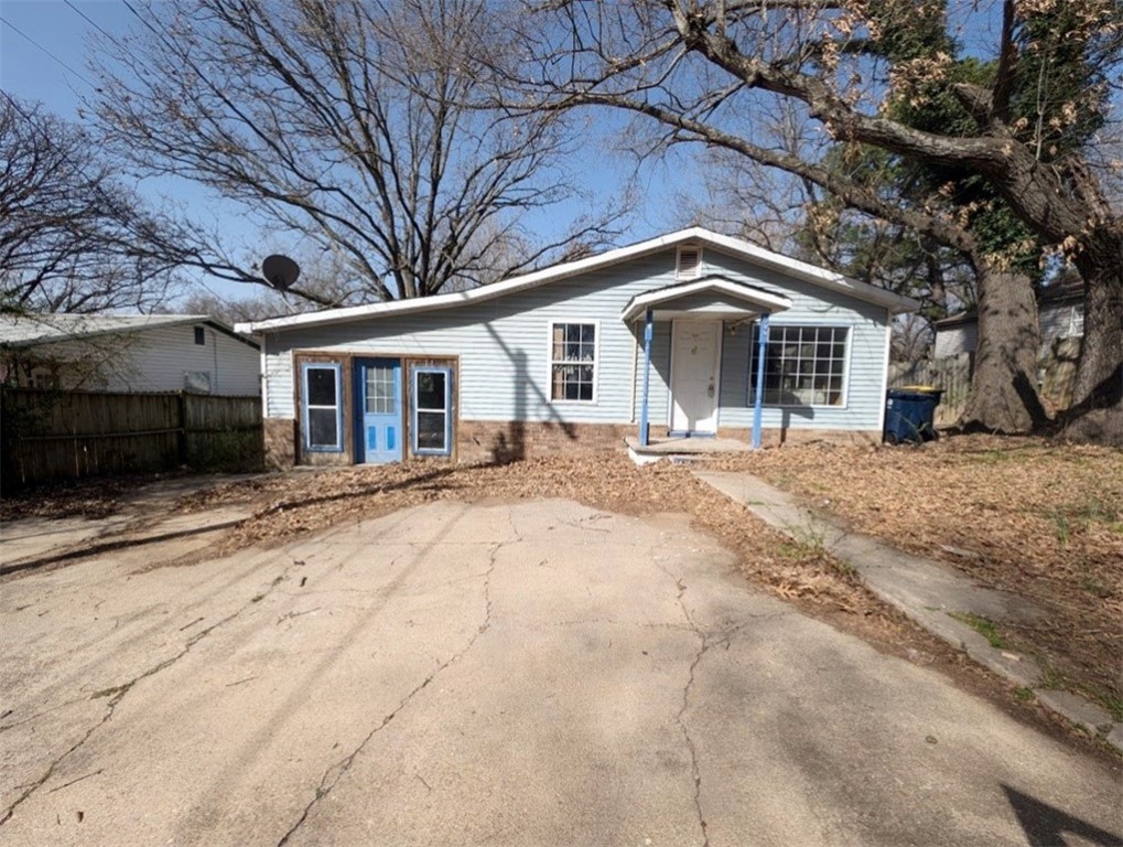 Fixer upper with almost 1500 square feet and a ton of potential & would make a great rental. Seller will install a metal roof for additional $10,000 over list price. Large living room, kitchen, dining room and laundry room. Home could easily be 4 or 5 bedrooms. All #s are approx, sq ft per assessor.