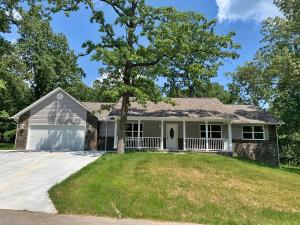 Beautiful new home in country Subdivison less than 5 miles from Harrison. This 3 bedroom 2 bath home has an open floor concept, large 22' x 11' covered patio, oversized garage, granite countertops in kitchen, master has walk-in closet all on 1.29 park-like acres.