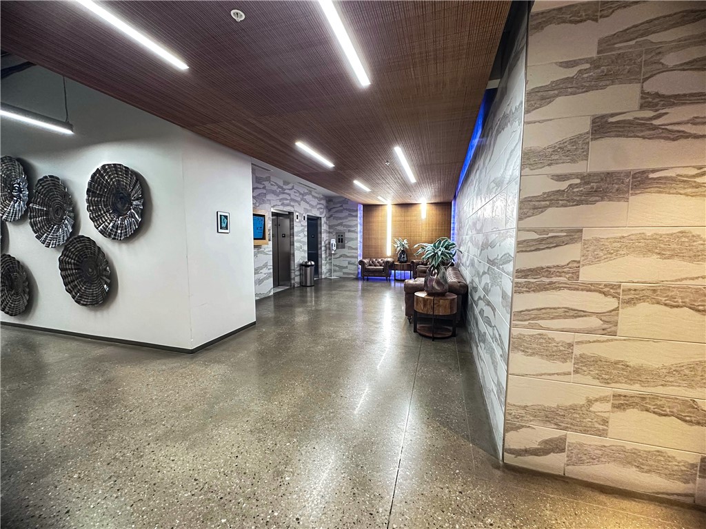 A & T Add Bentonville - Commercial Lease