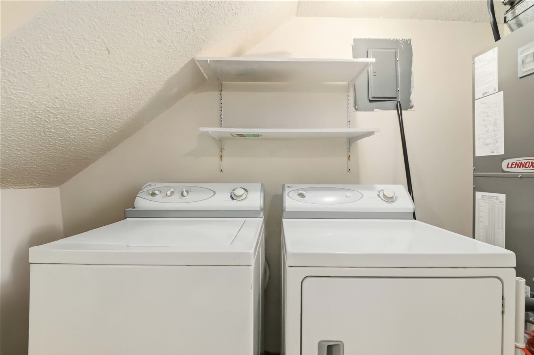 Golden Oaks Estates - Residential