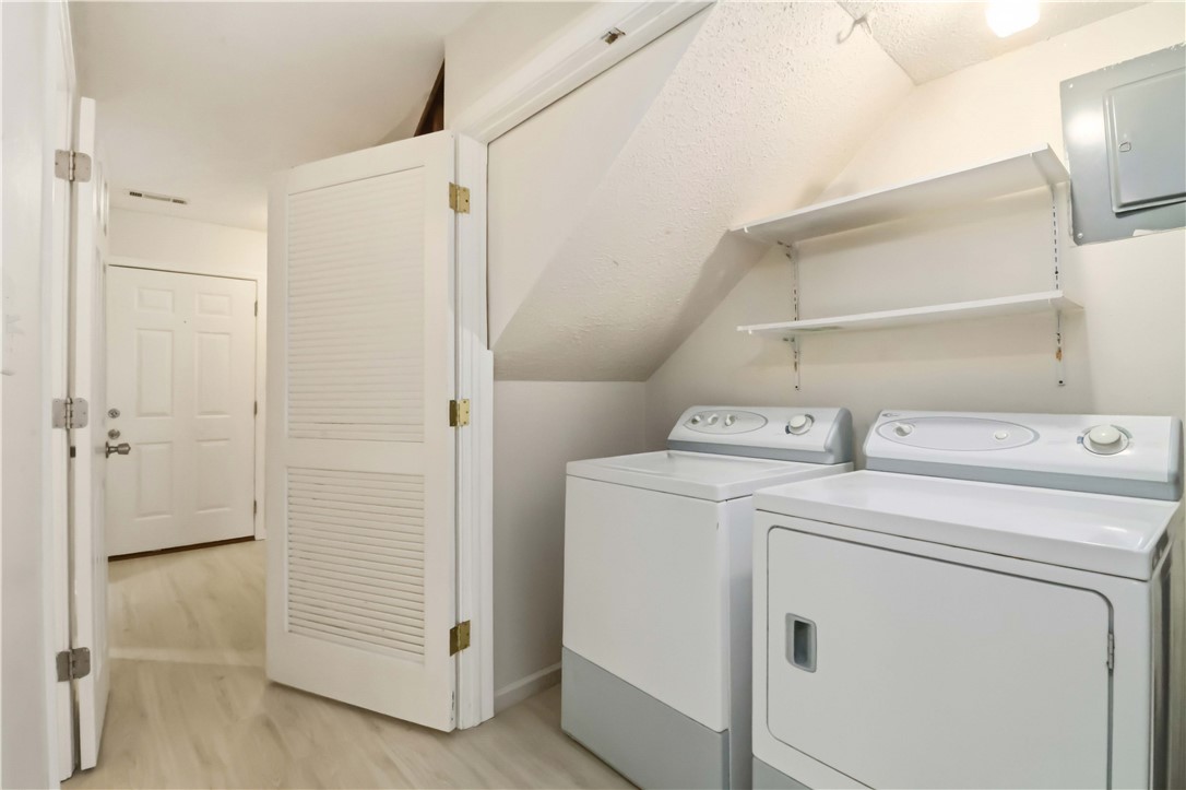 Golden Oaks Estates - Residential